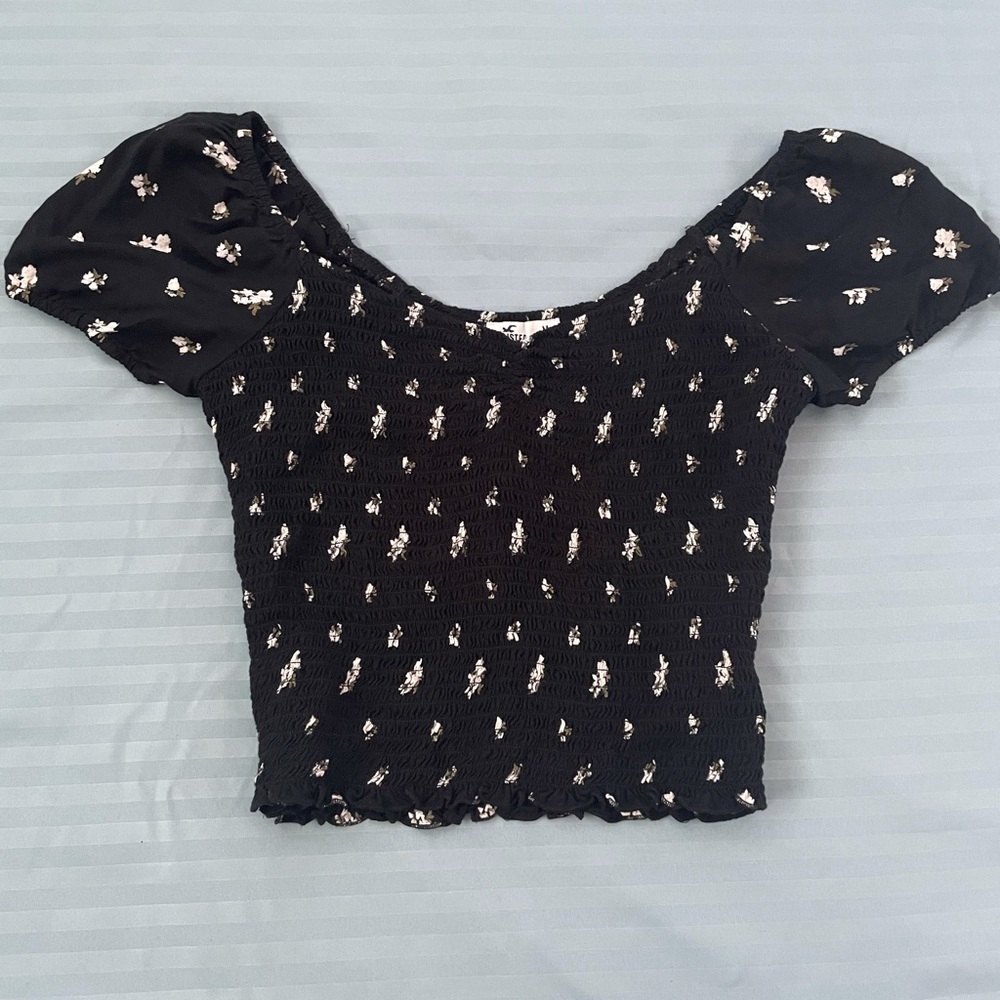 Smocked Floral Puff Sleeve Top